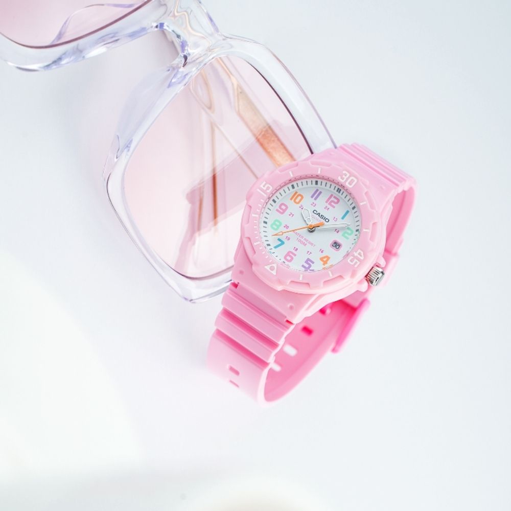 Đồng hồ Casio nữ LRW-200H-4B2VDF mặt trước