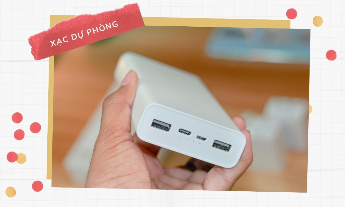 Pin sạc dự phòng – tiện lợi, luôn đồng hành cùng chàng trong những ngày bận rộn.
