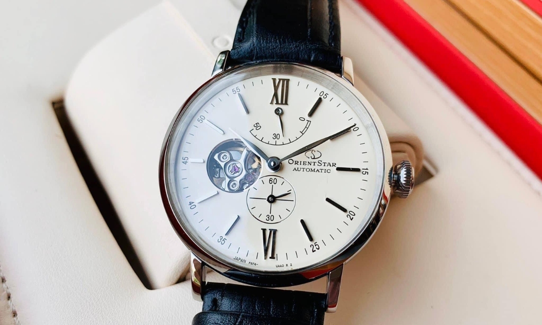 Power Reserve là gì? Top các đồng hồ Power Reserve tốt nhất 8 Đồng hồ Orient Star RE-AV0002S00B