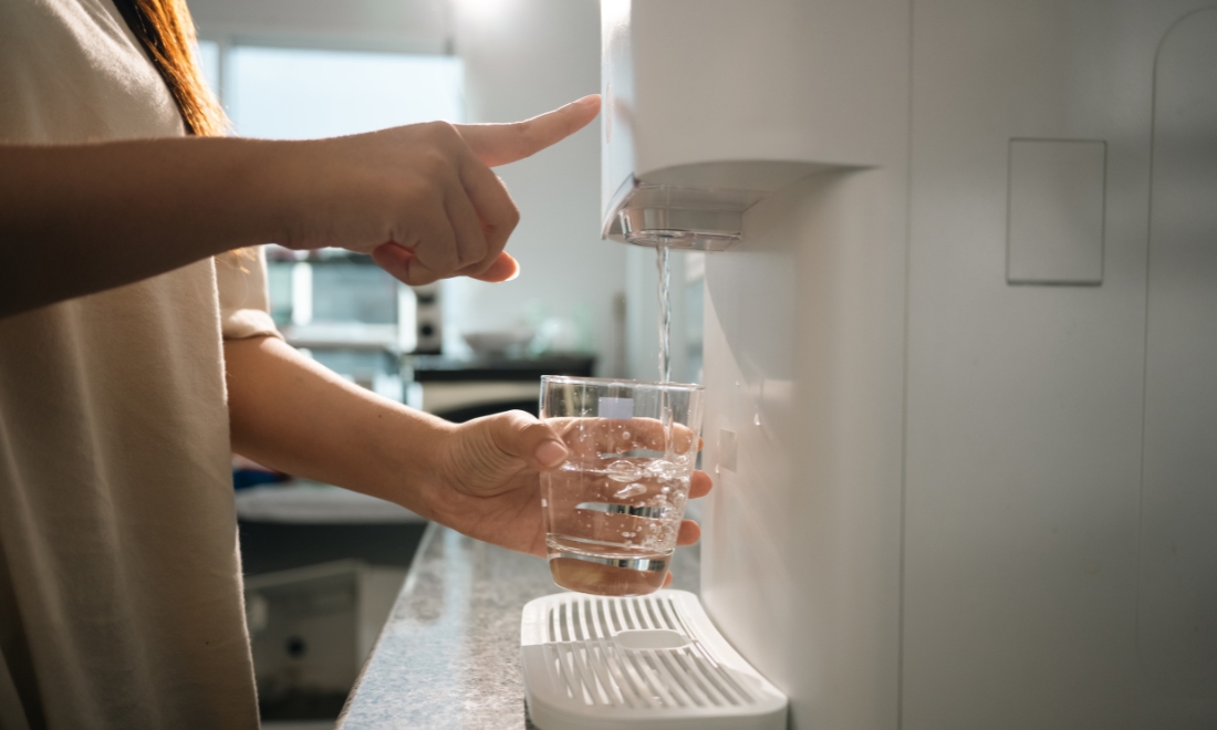 Máy lọc nước là quà tặng tân gia rất hữu dụng
